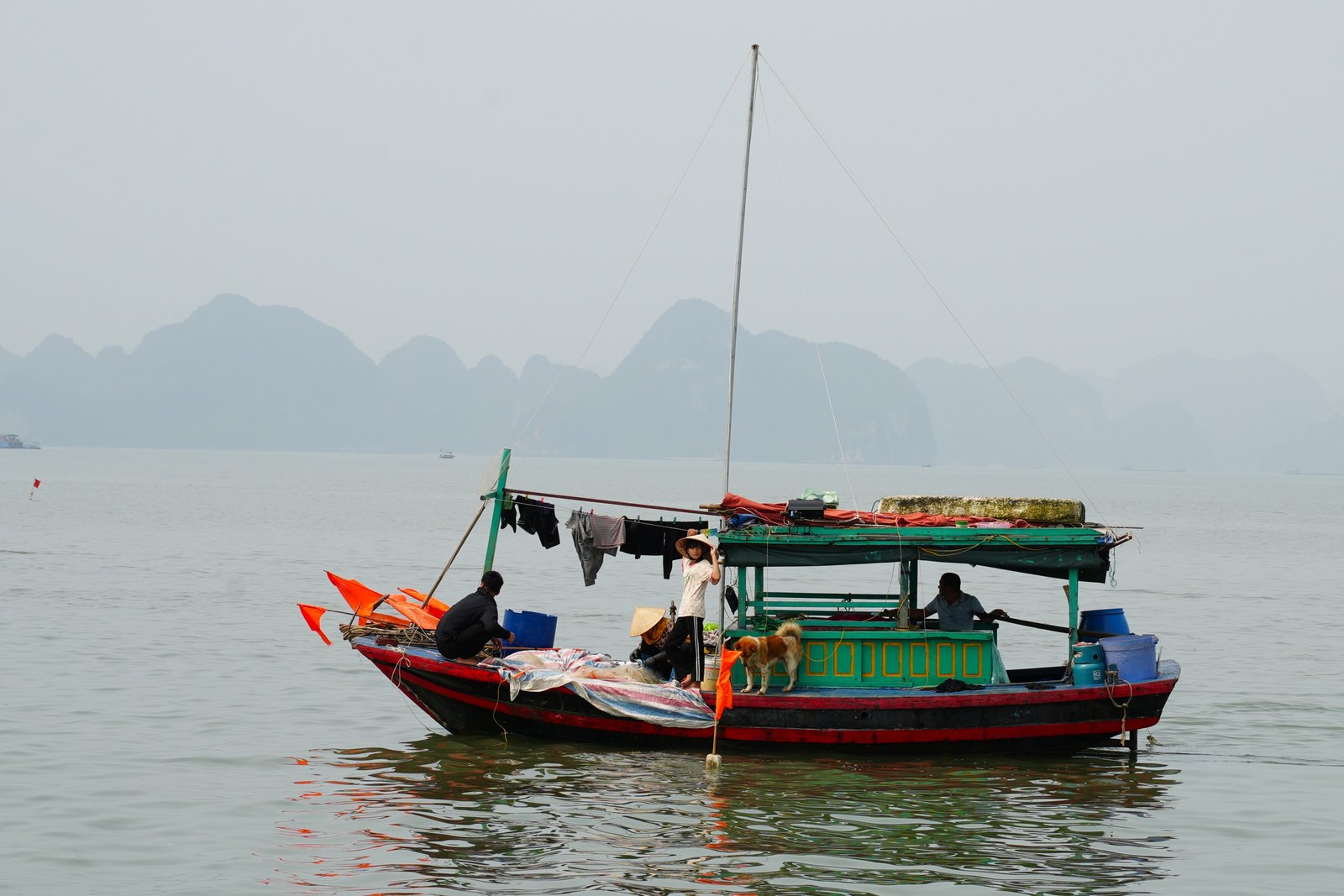 Fischerboot in der Bucht