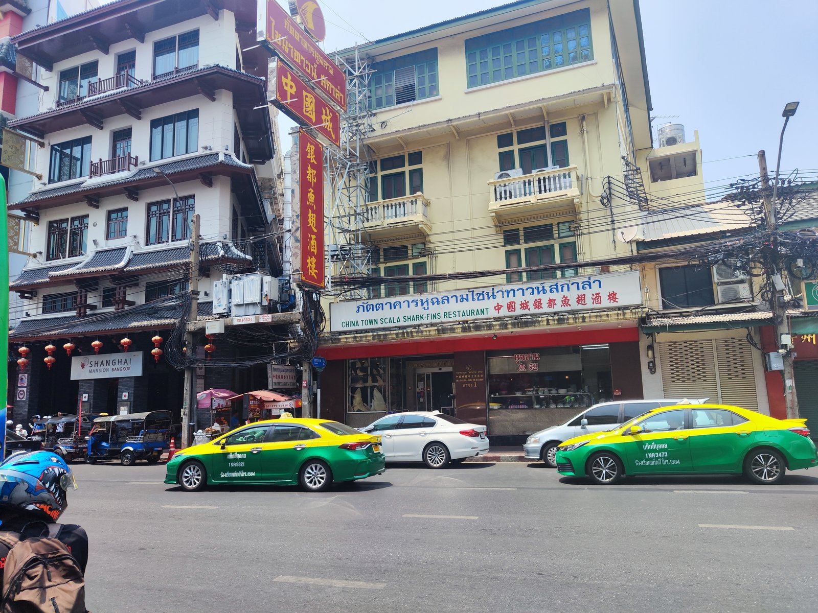 Mitten durch Chinatown