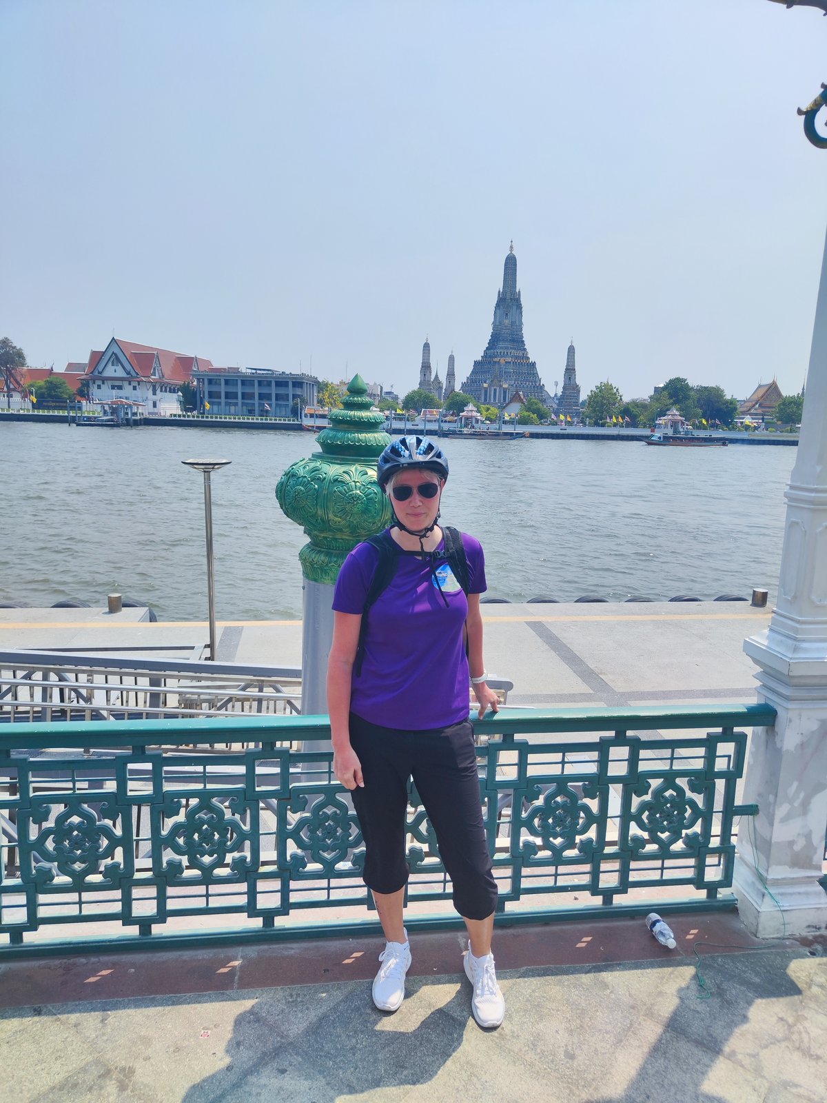 Ich mit dem Wat Arun im Rücken