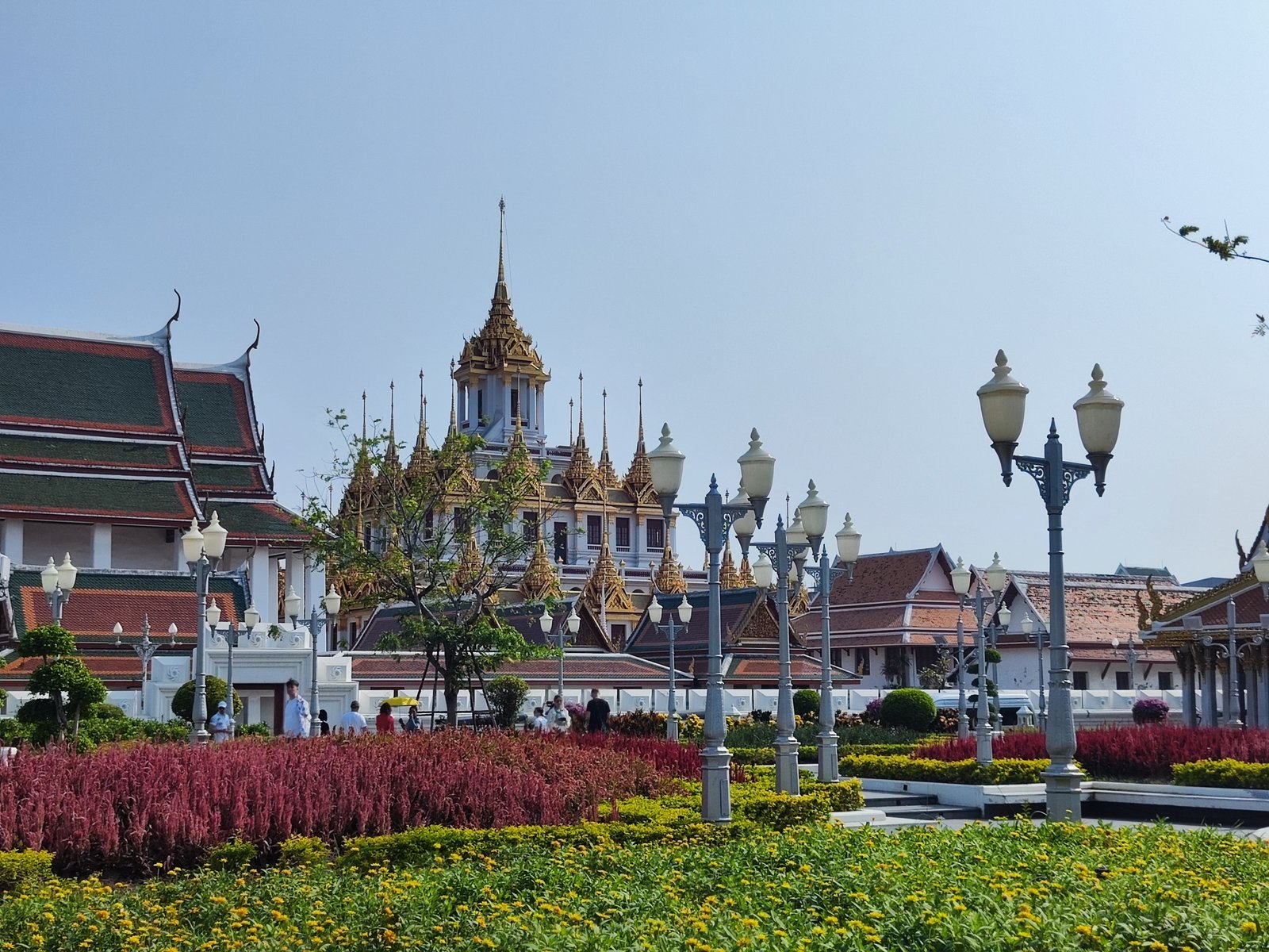 Wat Ratchanatdaram mit dem Loha Prasat