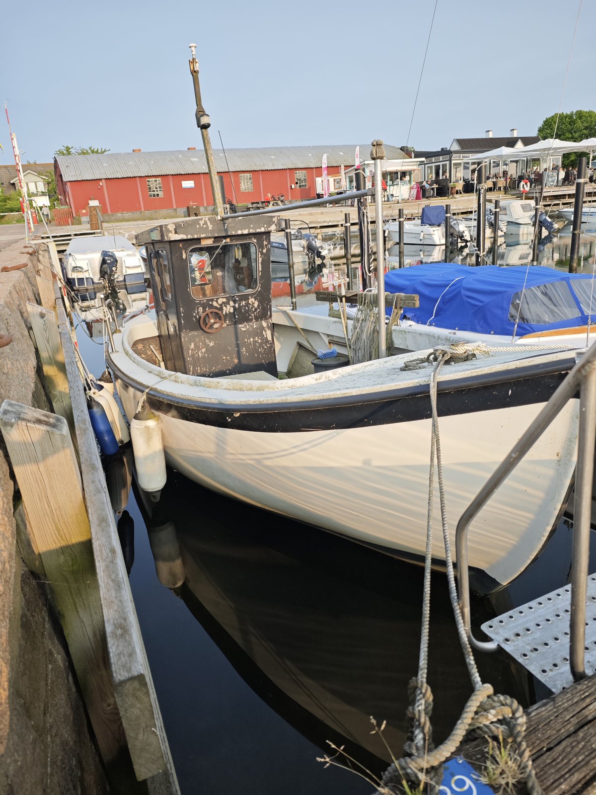 Fischerboot im Hafen