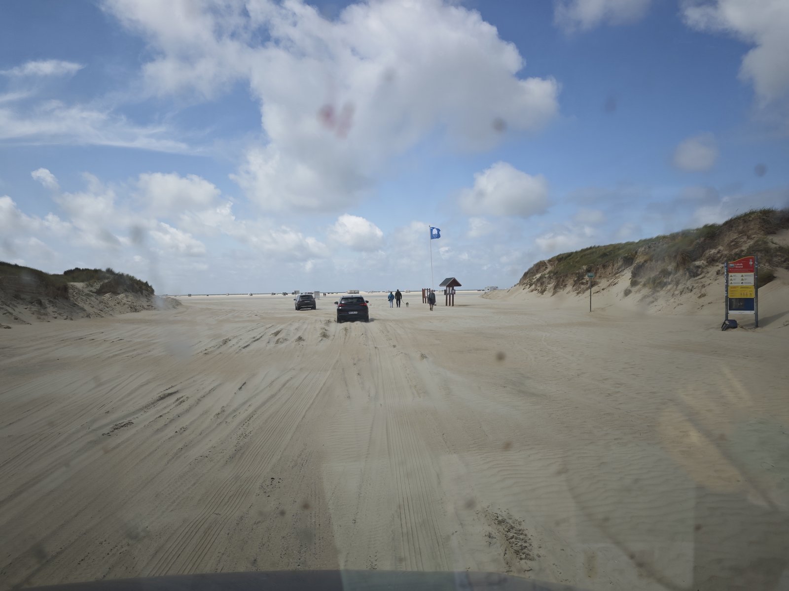 Und dann geht es mit Balu direkt auf den Strand